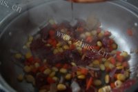 美味的七彩焖饭做法图解3)