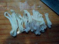 风味孜然鱿鱼做法图解2)