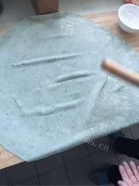 可口的菠菜面做法图解6)
