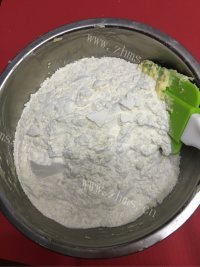 妈妈最爱的切达芝士酥饼做法图解9)