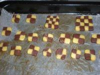 自己做的棋格饼干