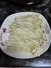 家常菜肉末金针菇做法图解2)
