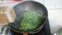 家常菜蒜蓉茼蒿做法图解6)