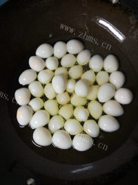 美味的三喜虎皮鹌鹑蛋做法图解4)