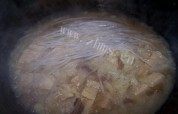 家常菜炖冻豆腐