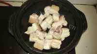 细嫩醇香鹰嘴豆焖五花肉做法图解4)