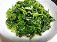 甘脆的素炒菠菜