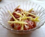 美味的香菇木耳蒸鸡做法图解4)