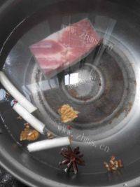 家常菜土豆扣肉做法图解1)