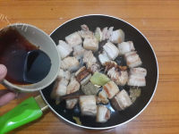 美味的元宝烧肉做法图解6)