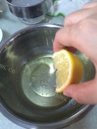 美味的脆椰酸奶蛋糕做法图解4)