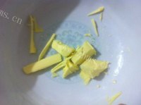香喷喷的轻乳酪蛋糕做法图解1)
