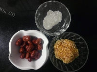 珍馐美味的银耳红枣汤做法图解1)
