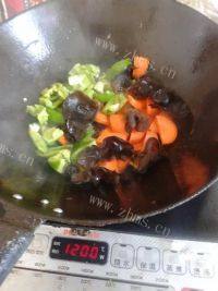 妙不可言的宫爆杏鲍菇做法图解5)