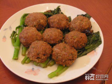 粉蒸肉丸