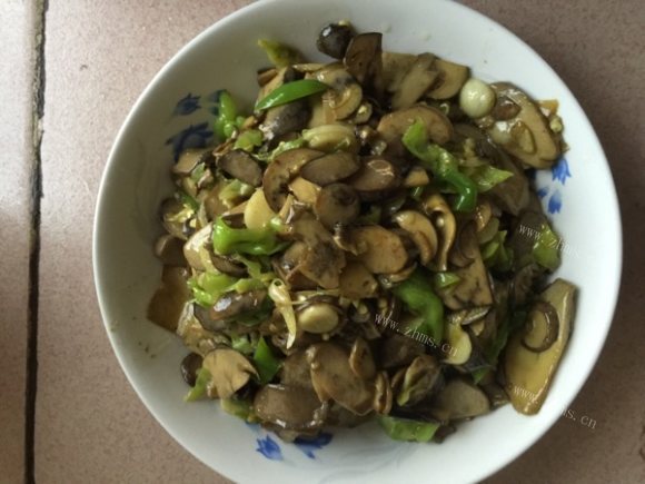青椒牛肝菌