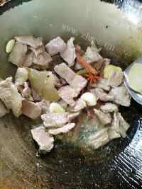 爱上土豆烧牛肉做法图解6)