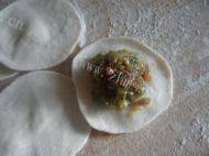 自己做的芹菜馅饺子做法图解9)