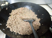 家常菜青椒炒牛肉做法图解6)