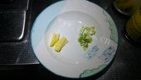 自制鱼头豆腐汤做法图解3)