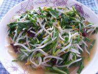 营养丰富的韭菜炒绿豆芽