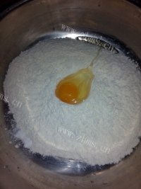 自制油条做法图解2)