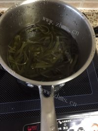 家常菜凉拌海带做法图解3)