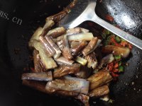 芳香四溢的肉末茄子做法图解9)
