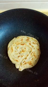 香酥葱油饼做法图解18)