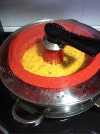 美味的红枣葡萄干南瓜发糕做法图解11)