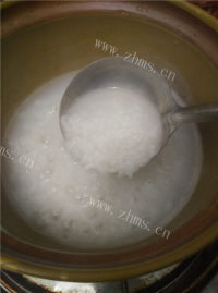 美味三色蔬菜粥做法图解5)