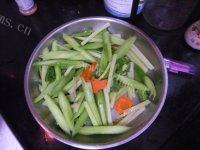 芥兰炒牛肉自制做法图解2)