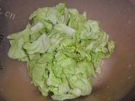 家常菜卷心菜炒豆腐做法图解1)
