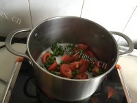家常的番茄面筋蛋汤做法图解3)