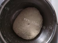 美味的韭菜鸡蛋饺做法图解1)
