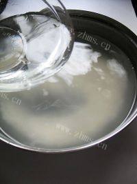 美味早餐玉米粥做法图解4)