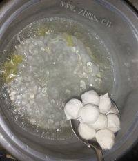 自制肉丸白菜汤做法图解3)