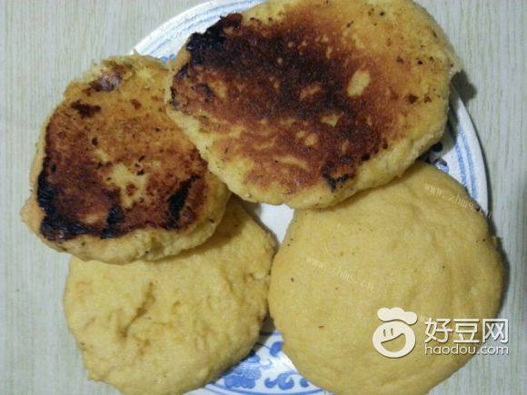玉米面大饼子