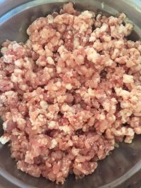 美味的香菇猪肉饺子做法图解2)