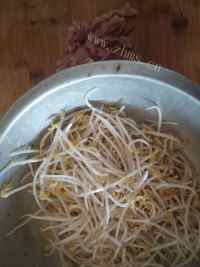 肉炒豆芽做法图解1)