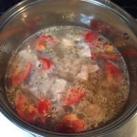 酸甜鲜香的猪肝瘦肉番茄汤的做法图解五