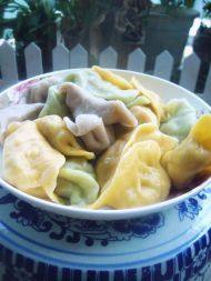 飘香的彩色饺子