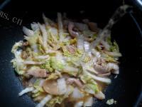 色香味俱全的白菜猪肉炖粉条做法图解8)