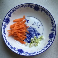 家常菜韭菜炒豆干做法图解3)