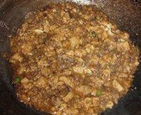 味道不错的肉末豆腐做法图解8)
