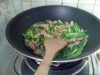 家庭蒜苔炒肉片做法图解6)