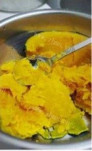 南瓜粥做法图解2)