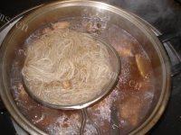 美味的牛肉酸辣粉做法图解11)