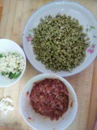 家常菜肉末豇豆做法图解1)