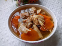 自制萝卜枸杞煲鸡肉做法图解8)